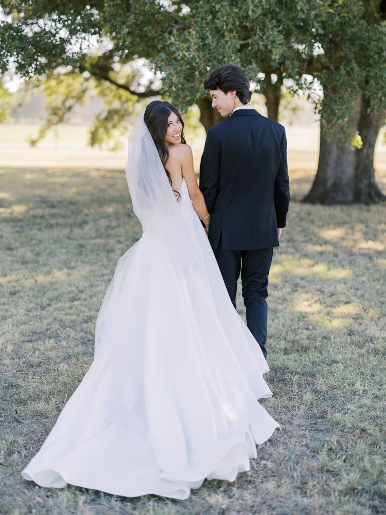 Chandelier Farms, Texas, bride and groom photoshoot